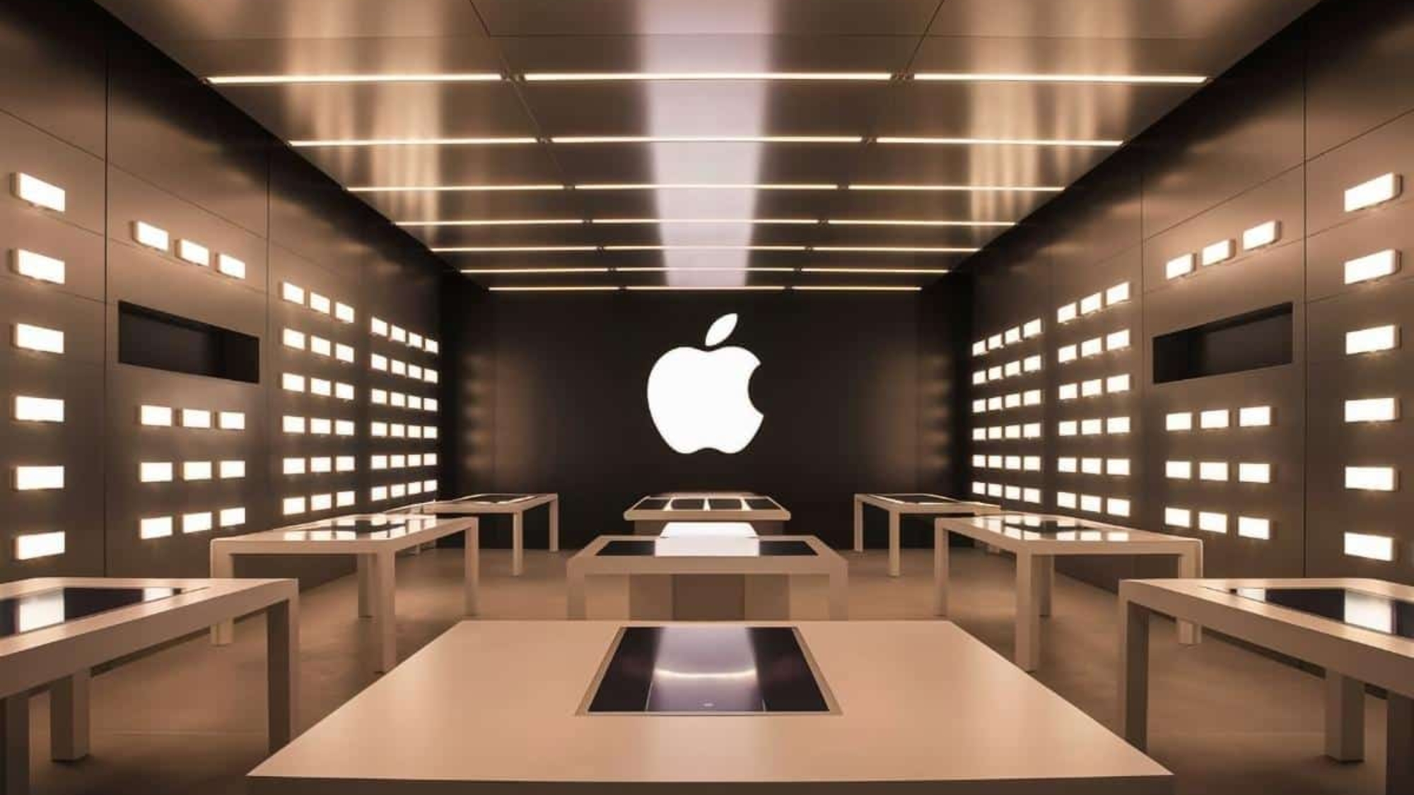 Apple Store Near Naples
