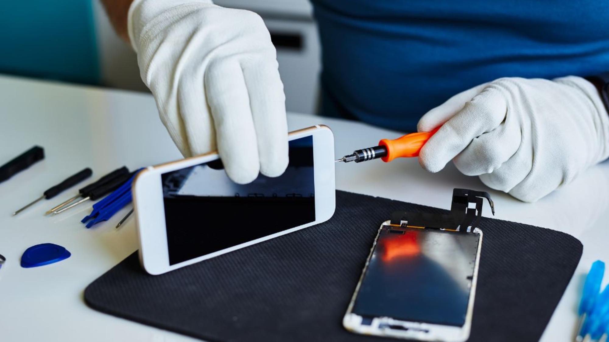 Get Your Phone Fixed in Hialeah, FL