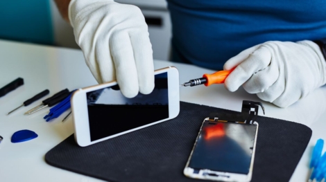 Get Your Phone Fixed in Hialeah, FL